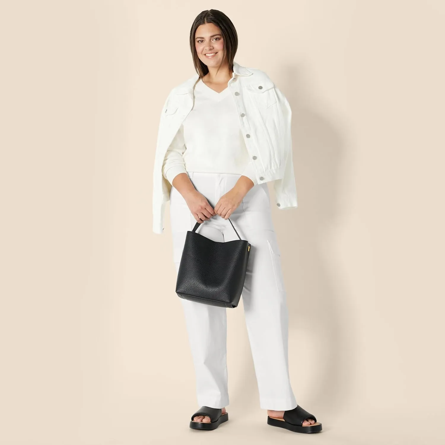 Amazon Essentials Women's High-Rise Regular-Fit Full-Length Cargo Khaki Pant